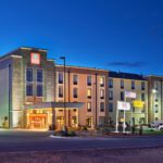 Exterior of Comfort Inn in Carlsbad.